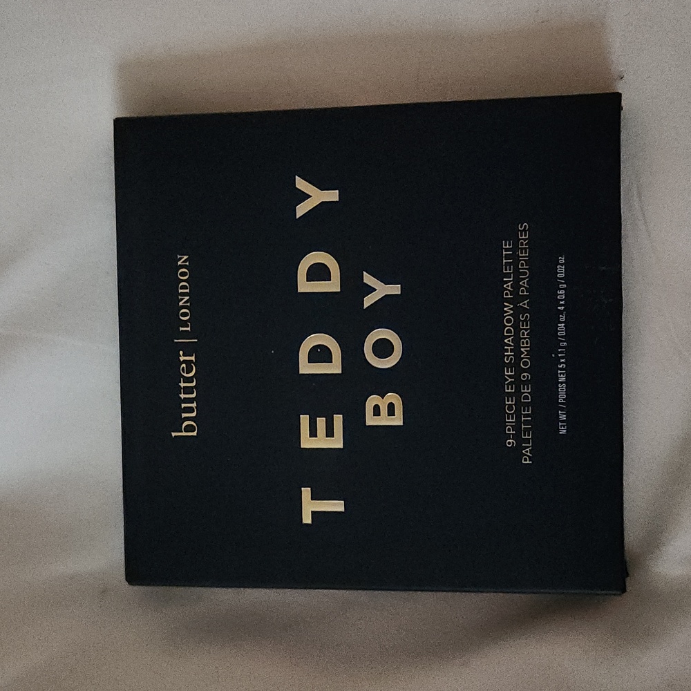 Teddy Boy 9 piece eyeshadow palette.